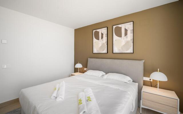 Yara In Fuengirola With 3 Bedrooms And 2 Bathrooms