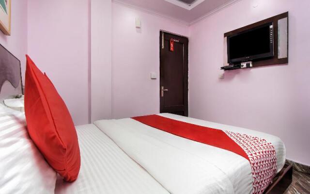 OYO 18997 Hotel Km International