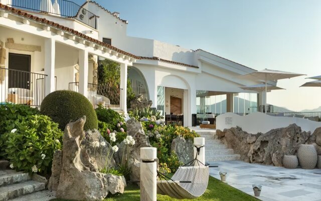 Sulia House Porto Rotondo, Curio Collection by Hilton