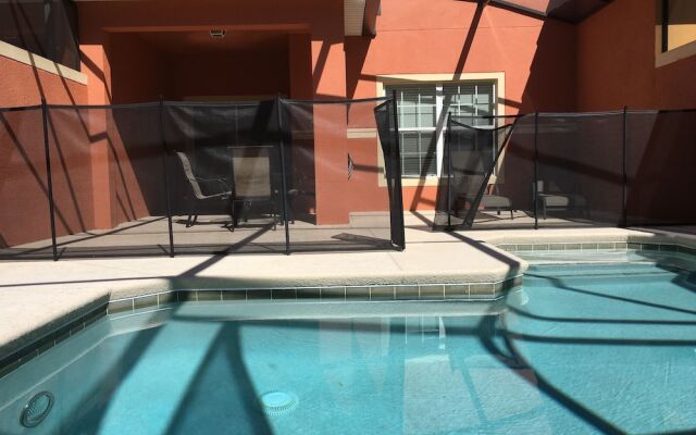 Paradise Palms Resort by DWS Vacation Villas