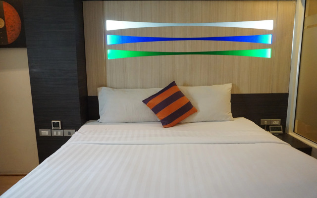 Seasons Boutique Hotel