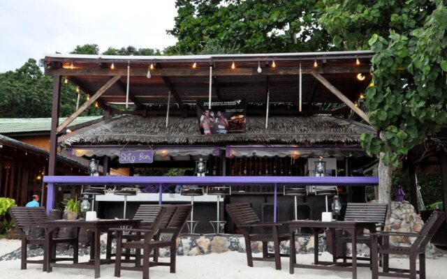 P. P. Erawan Palms Resort