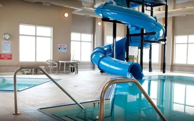 Paradise Inn & Suites Valleyview