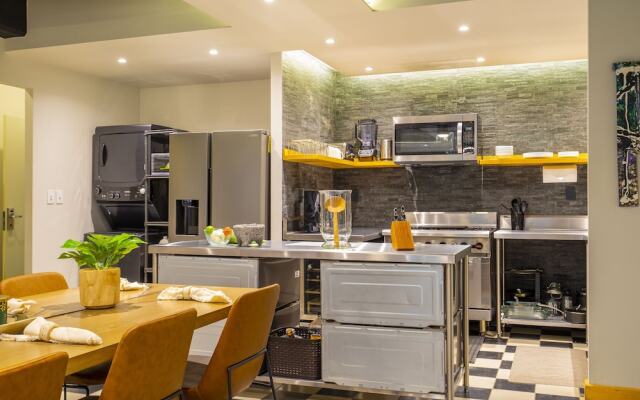 Joint Boutique Hotel