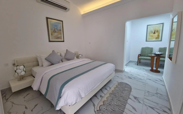 Holiday Beach Resort