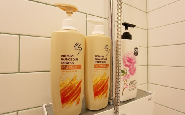 Yeongdeungpogucheong Station SL