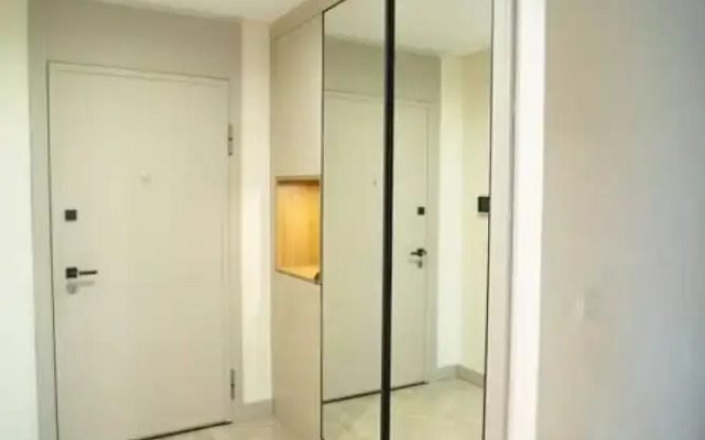 3 B Luxury Apt Near Arena Park AVM