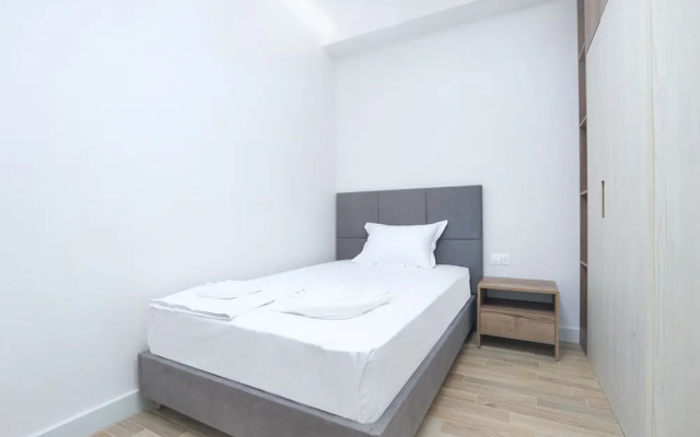 Stay Inn  on Buzand Str. 97