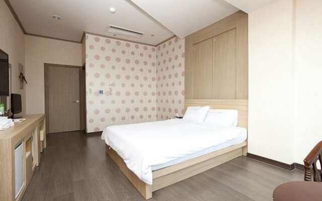Muui Seaside Hotel