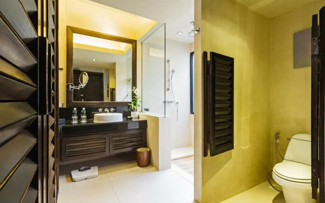 Impiana Beach Front Resort Patong, Phuket