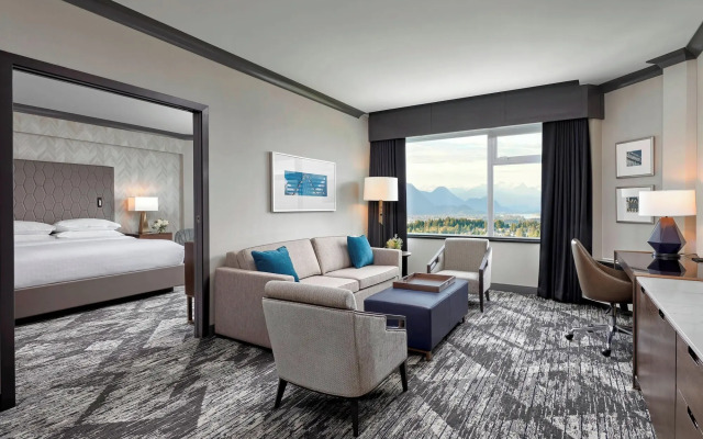 Sheraton Vancouver Guildford Hotel