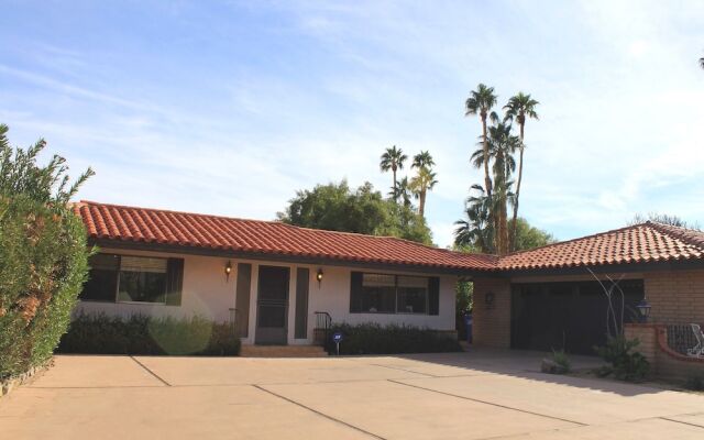 De Anza Golf Course Cottage - 1 Br home by RedAwning