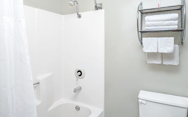 Days Inn Council Bluffs/9th Ave