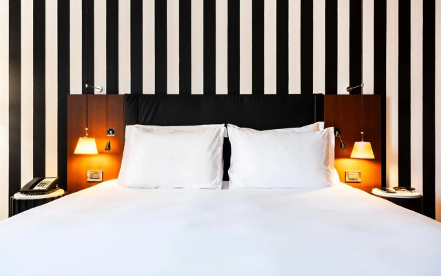 Grand Hotel Champs-Elysees