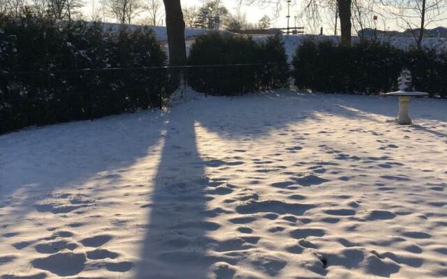 No Title Modern Retreat