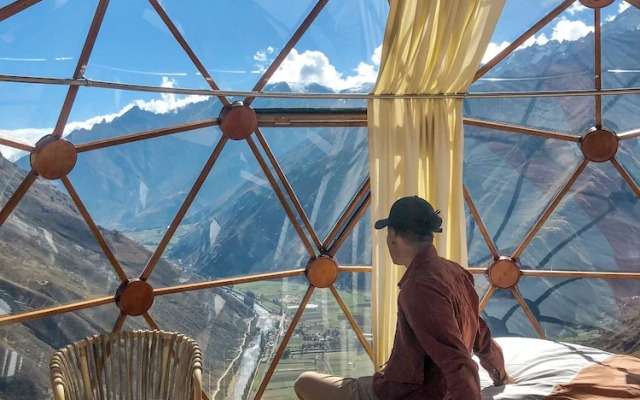 Vertical Sky Luxury Suites