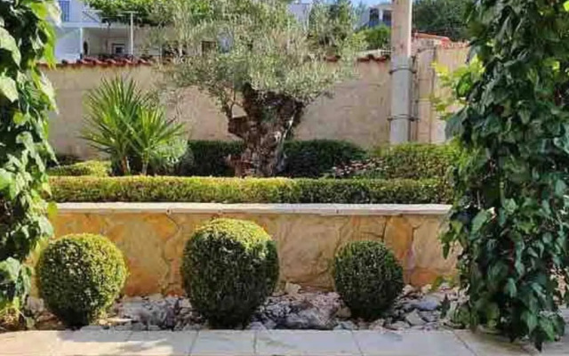 Villa Mala - Pool - Jacuzzi - 5 min. zum Meer