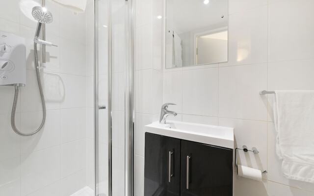 Bond Street Apartments