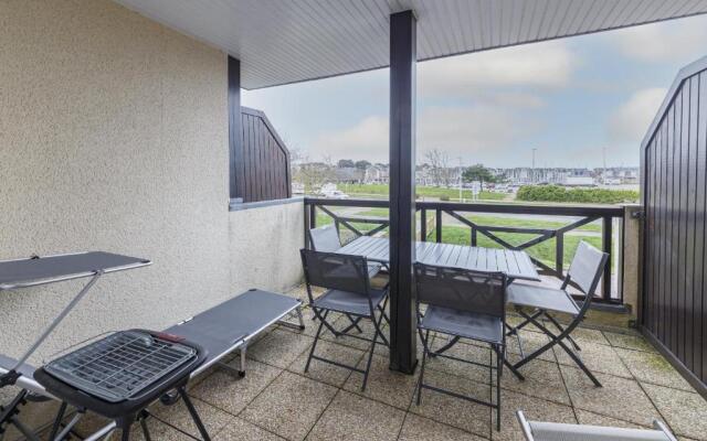 Appartement vue sur le port avec piscine commune