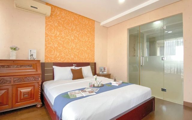 Nice And Homey Studio Apartment At Kemang Mansion