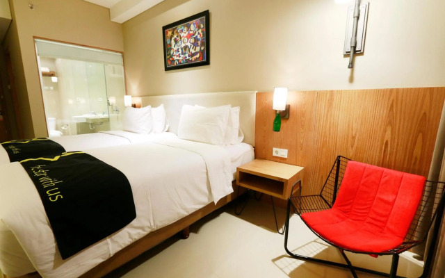 Yellow Star Hotel Gejayan