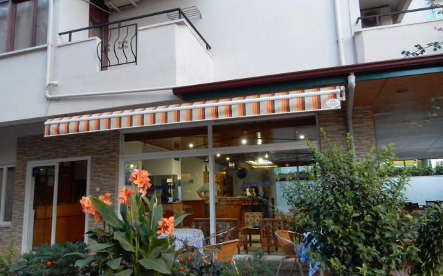 Aysev Hotel