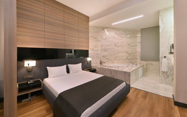 Nish İstanbul Suites