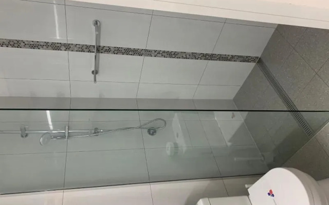 Richmond Midway Motel