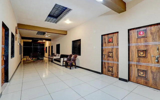 Hotel Rj by OYO Rooms