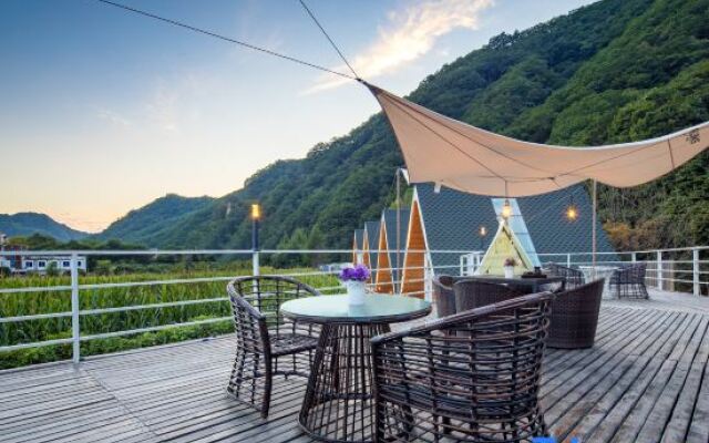 Benxi Sicilia Villas and Trailers