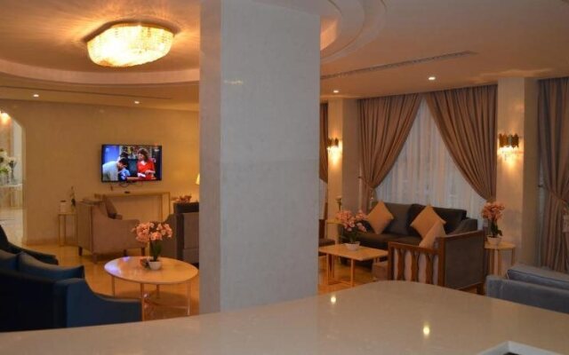 Larissa Suites