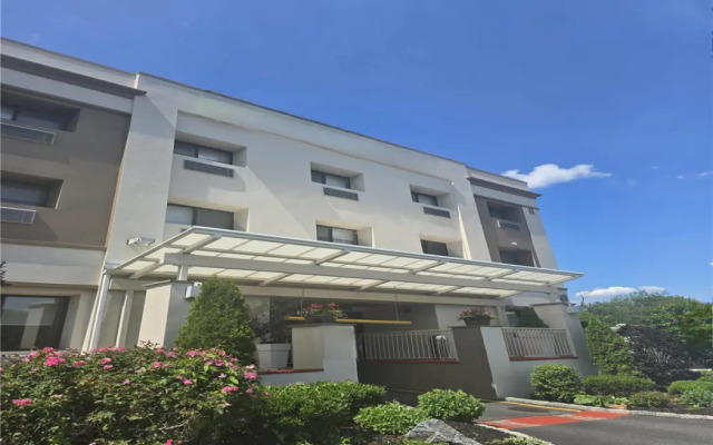 Holiday Inn Express Roslyn - Manhasset Area by IHG