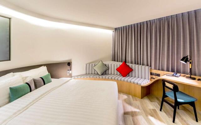 Seekers Finders Rama IV Hotel, SureStay Collection by BW