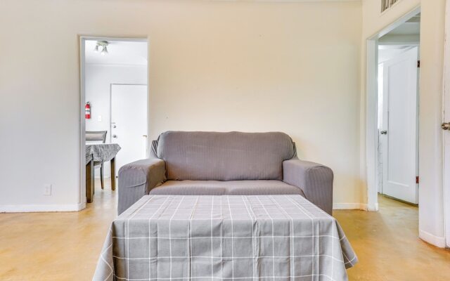 Central & Quaint Phoenix Condo - Pets Welcome!