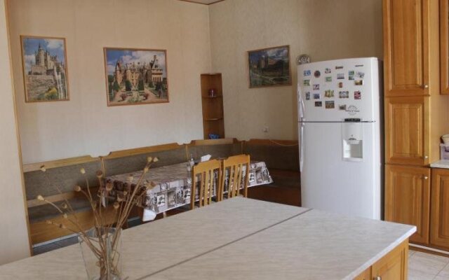 Rafael Hostel