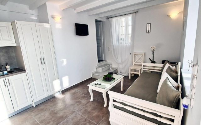 Deluxe Suites Santorini