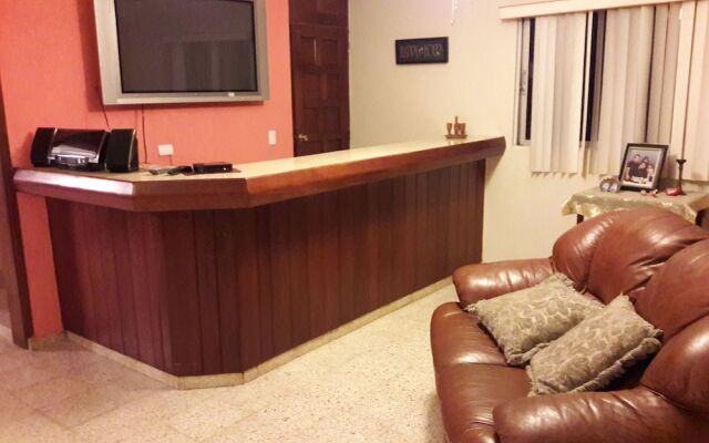 Spacious & Comfortable Penthouse in DR