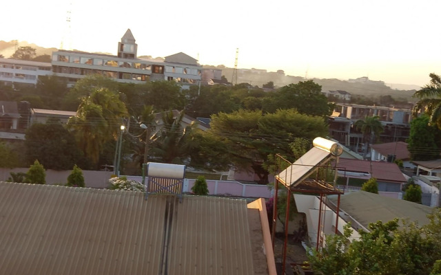 Premier Executive Apartment - The Ivy, East Legon