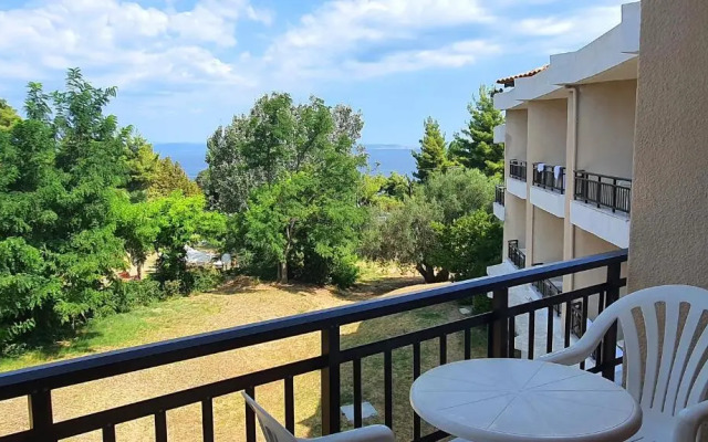 Pashos Hotel