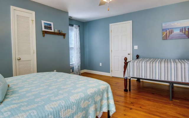 Family-friendly Cambridge Home w/ Fire Pit!