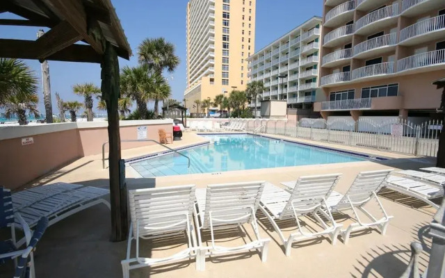 Holiday Terrace Beachfront Hotel, a By The Sea Resort