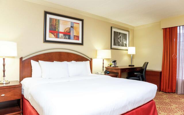 DoubleTree by Hilton Hotel Grand Rapids Airport