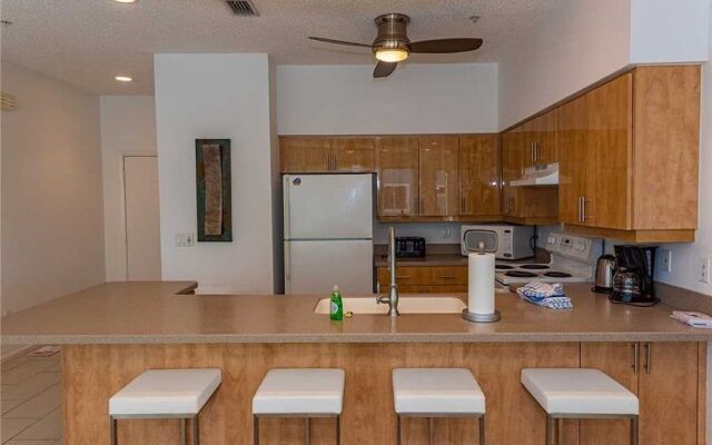 Island Paradise by AMI Locals