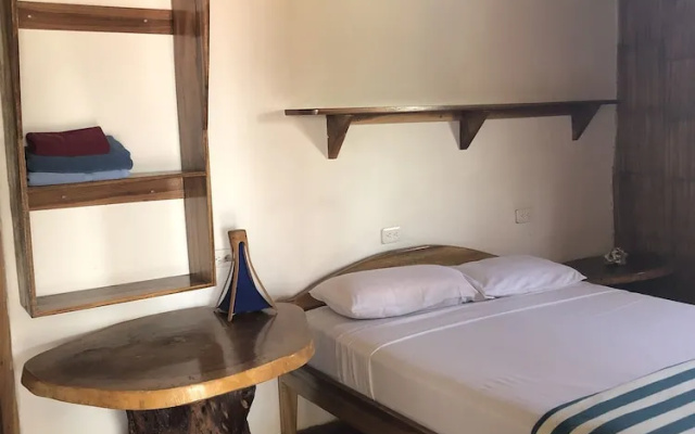 Hostal Rutamar - Hostel