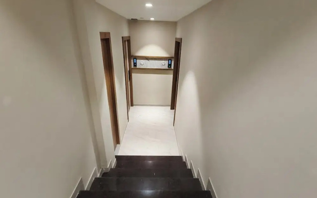 Hotel Prime Suites Airoli