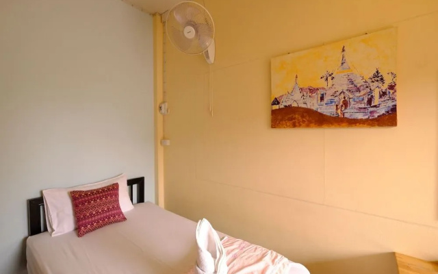 P.L.P Guesthouse - Mae Hong Son