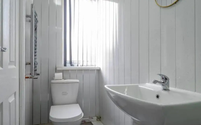 Self Contained 1-bed Studio5 in Coventry