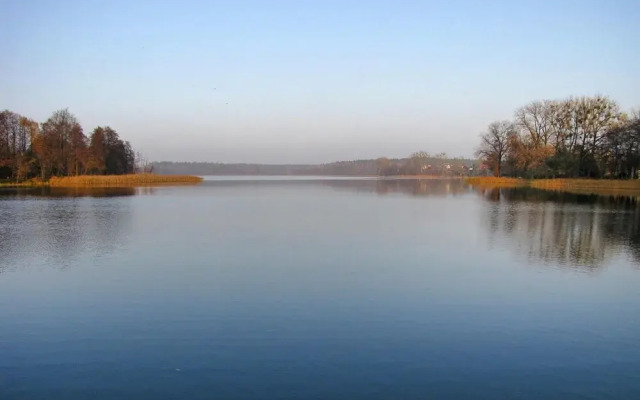 Apartment Right on the Lake, Ryn