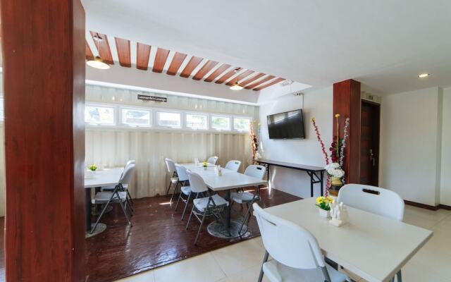 RedDoorz Plus near Puerto Princesa City Hall