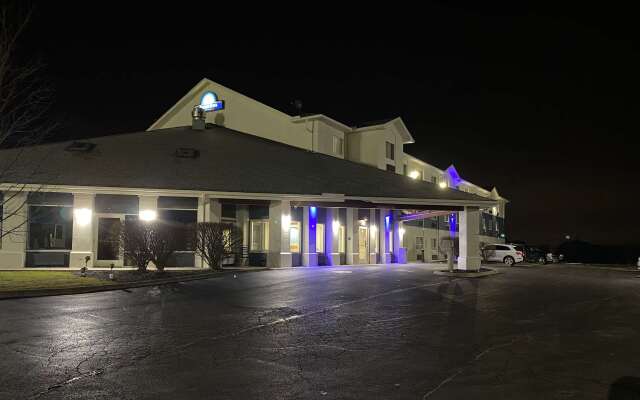 Days Inn by Wyndham Batavia Ohio